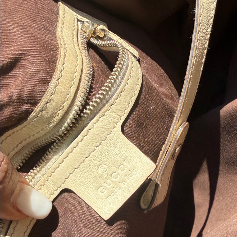 Gucci Pelham Beige GG Canvas Shoulder Bag with Braided Straps - Picture 9 of 11